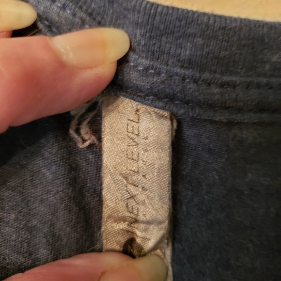 Pretty, dark gray t shirt from Casting Crowns "the very next thing" concert. - Picture 6 of 6